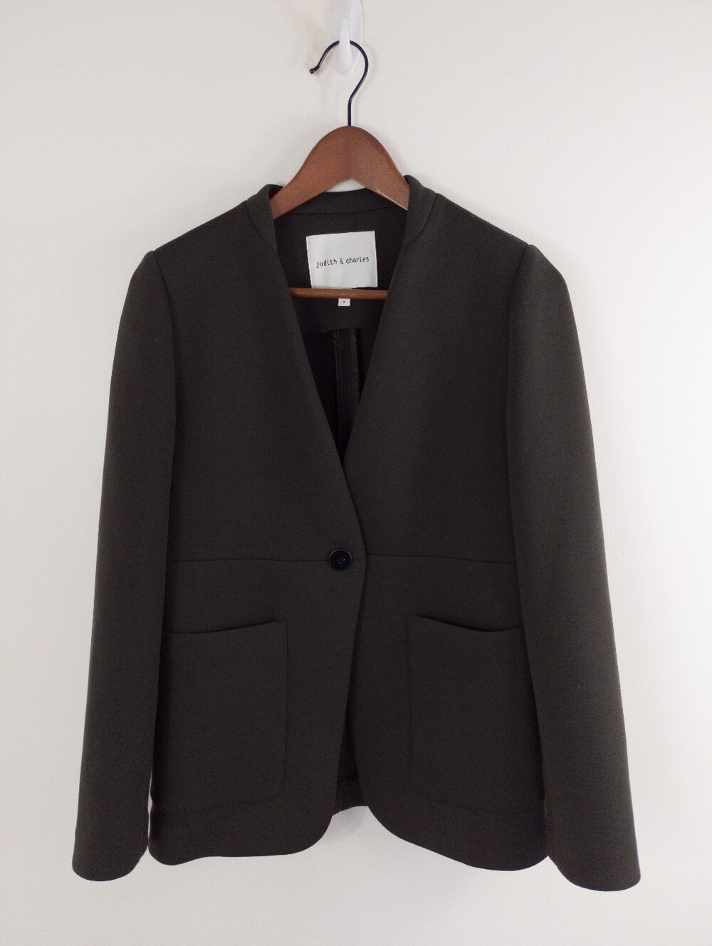 Judith & Charles Collarless V-Neck Single Button Blazer Brown Size 4